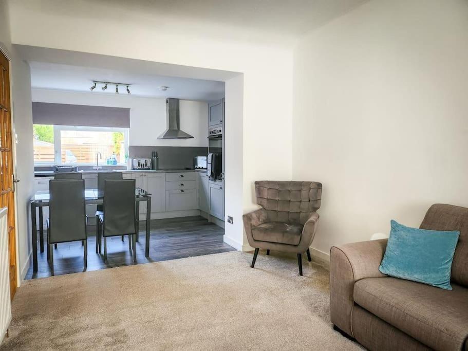 Central 2-Bedroom Bunglow With Double Sofa Bed Carnoustie Ngoại thất bức ảnh